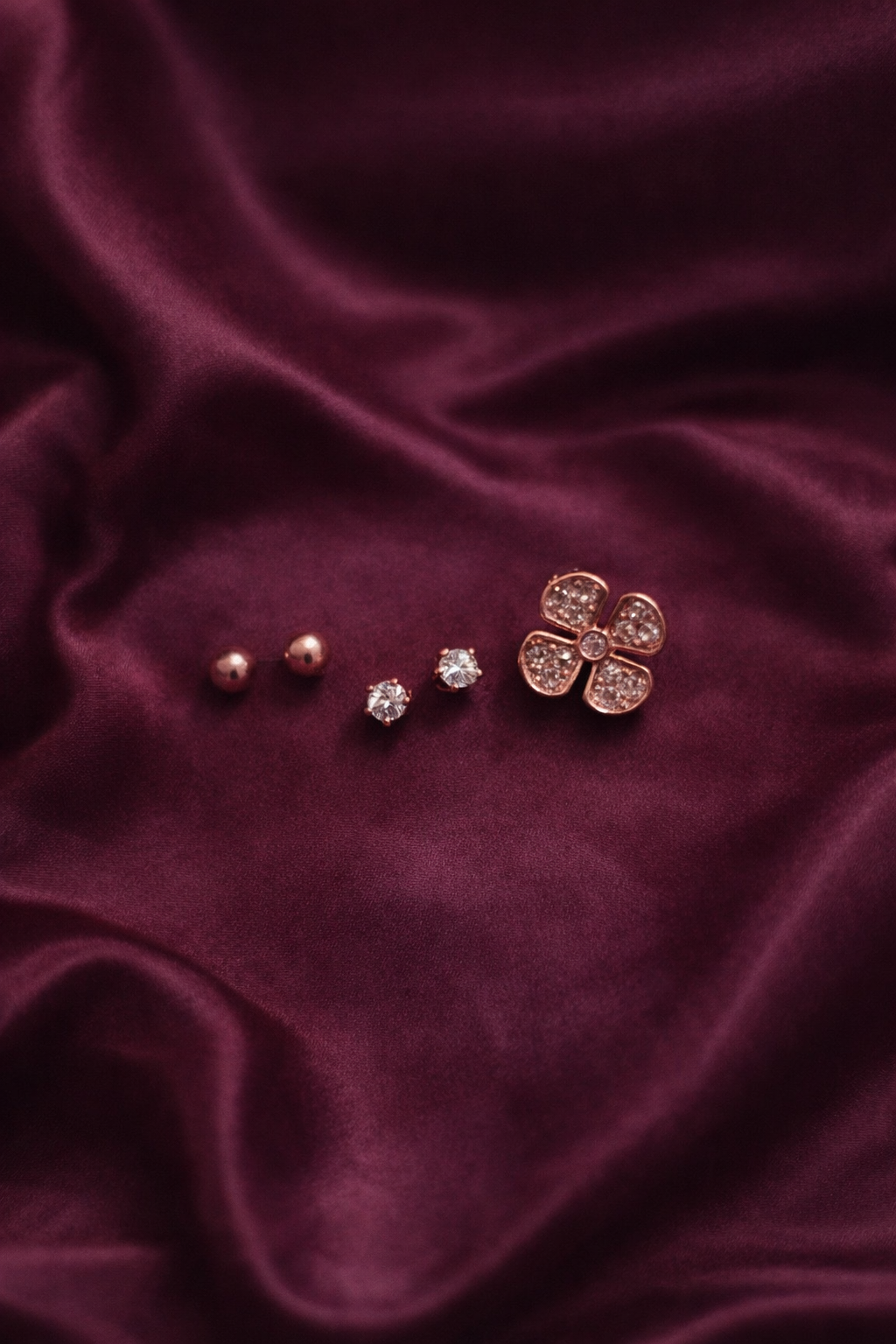 Earring (Rose Gold With White Stone)
